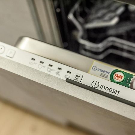 شقة Duomo Design - Bilocale-Wifi-Ac ميلان المظهر الخارجي الصورة